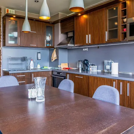 Zonata 2 Bedroom Cozy And Stylish Apartment Sofia