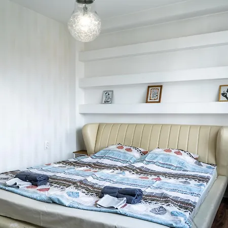Apartment Zonata 2 Bedroom Cozy And Stylish *